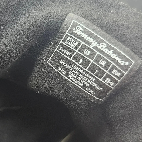 Tommy Bahama Women's Evert Black Suede Lace Up Bootie Sz 9 - Picture 13 of 13